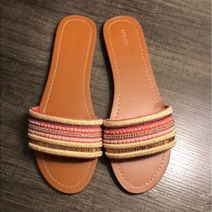 NWOT- Forever 22 Sandals